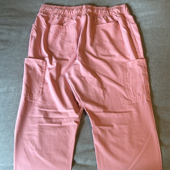 Heartsoul Scrub Set - L/XL - Picture 12 of 12